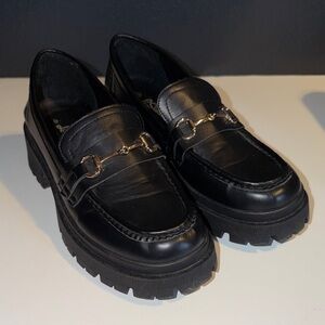 La Sheelah Black Loafers for Women Size 8.5